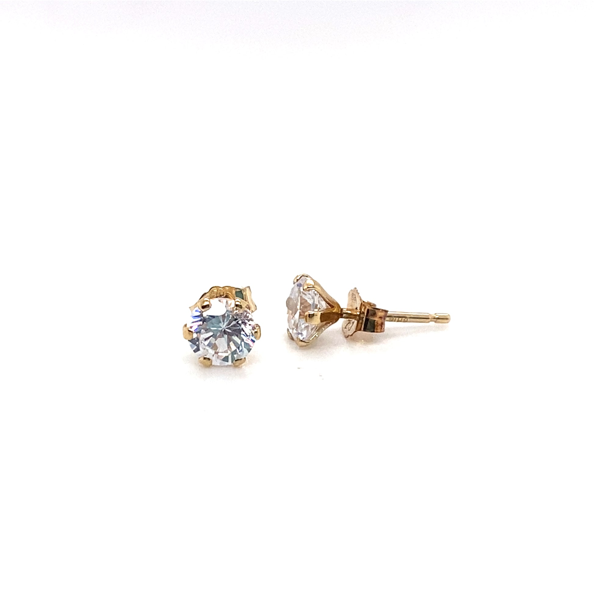 Cubic 4mm Claw Set Stud Earrings 9kt Gold | Iluka Yewellery