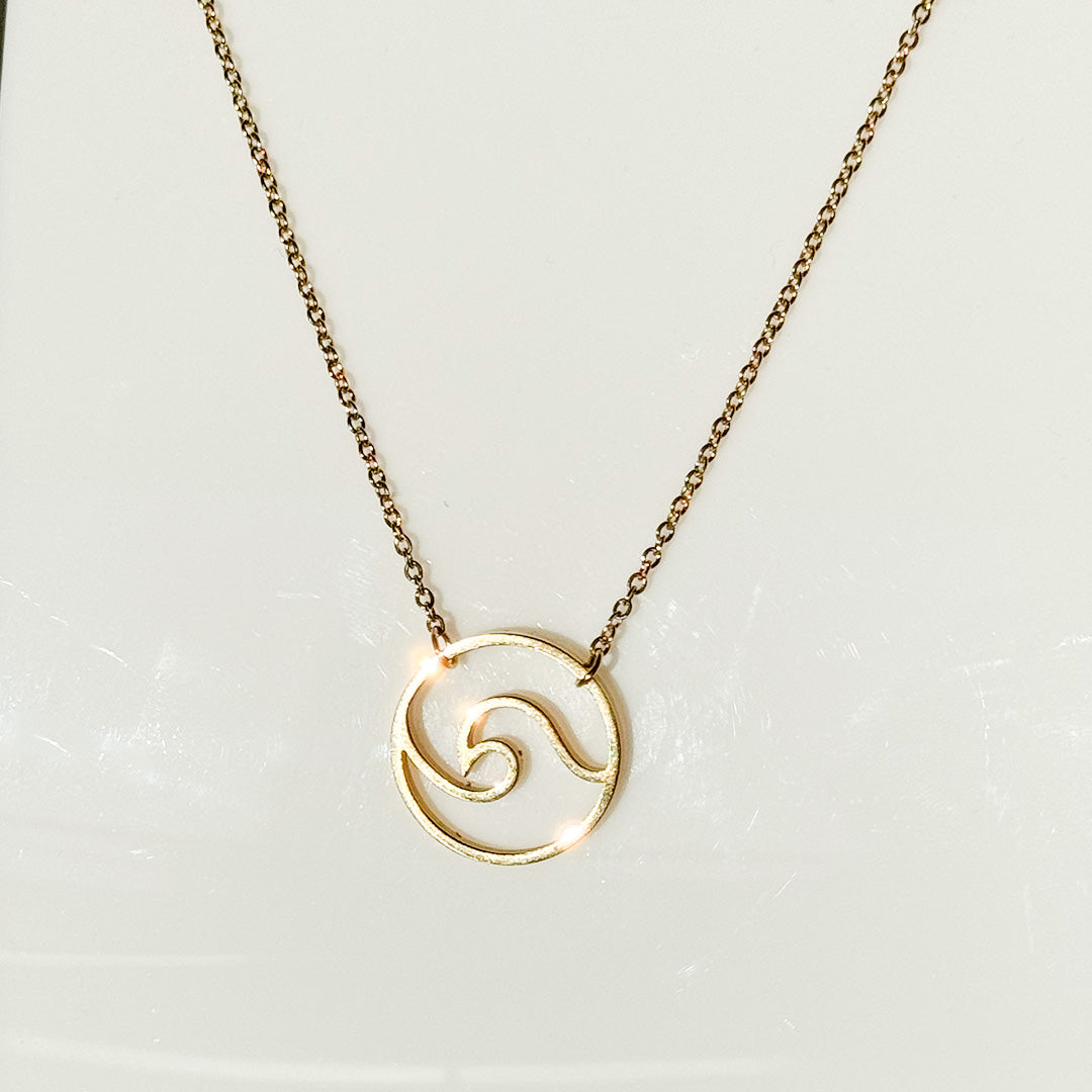 Tarifa Circle Wave Necklace