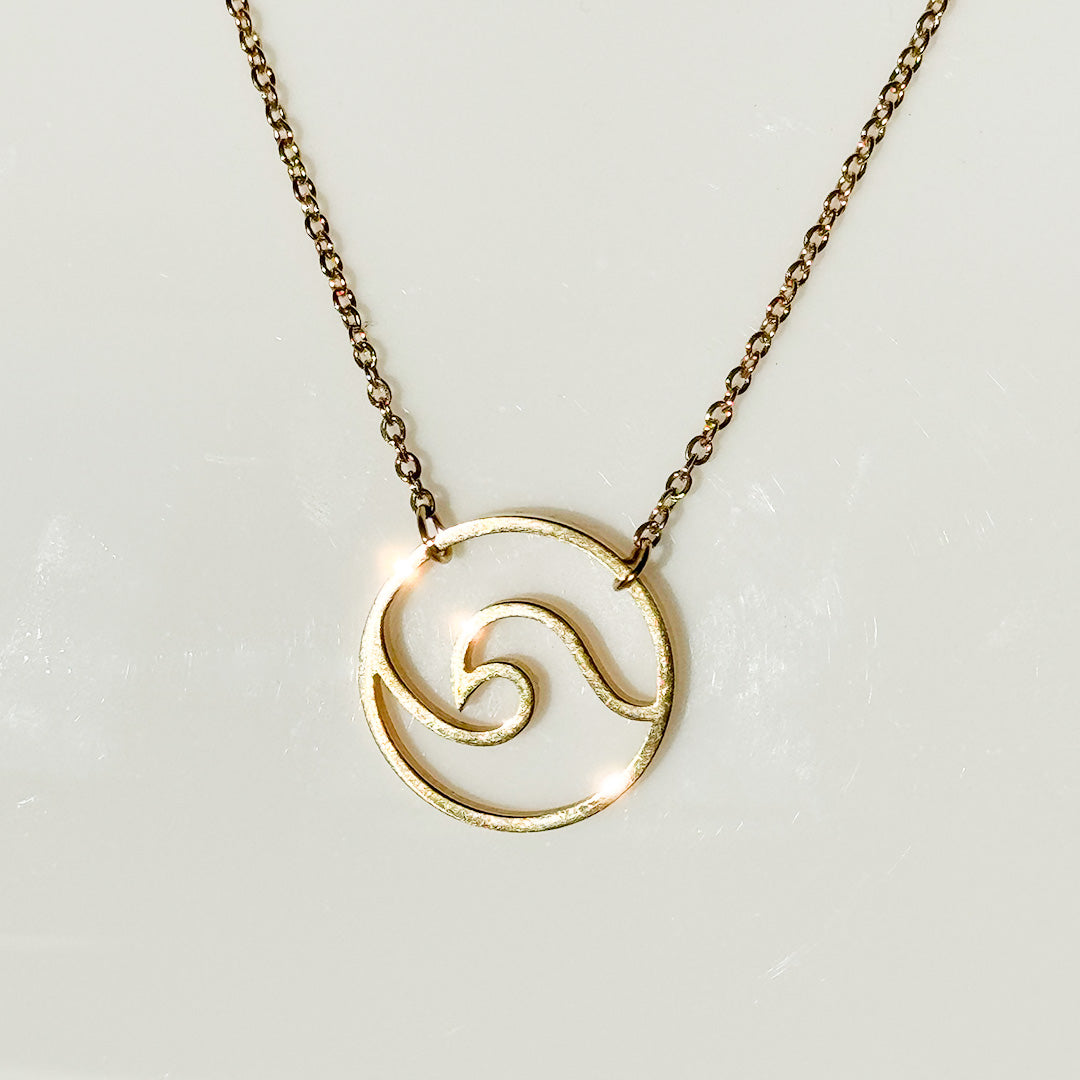 Tarifa Circle Wave Necklace