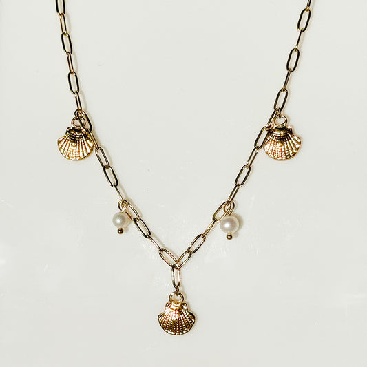 Hospitalet Shells Necklace