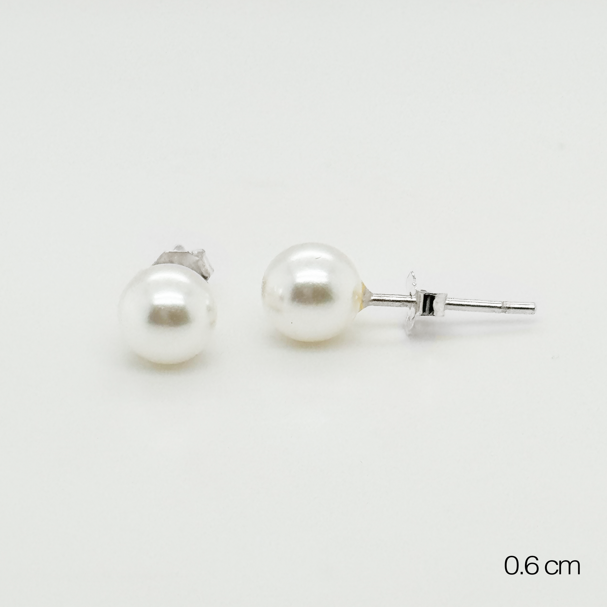 Pearl Studs