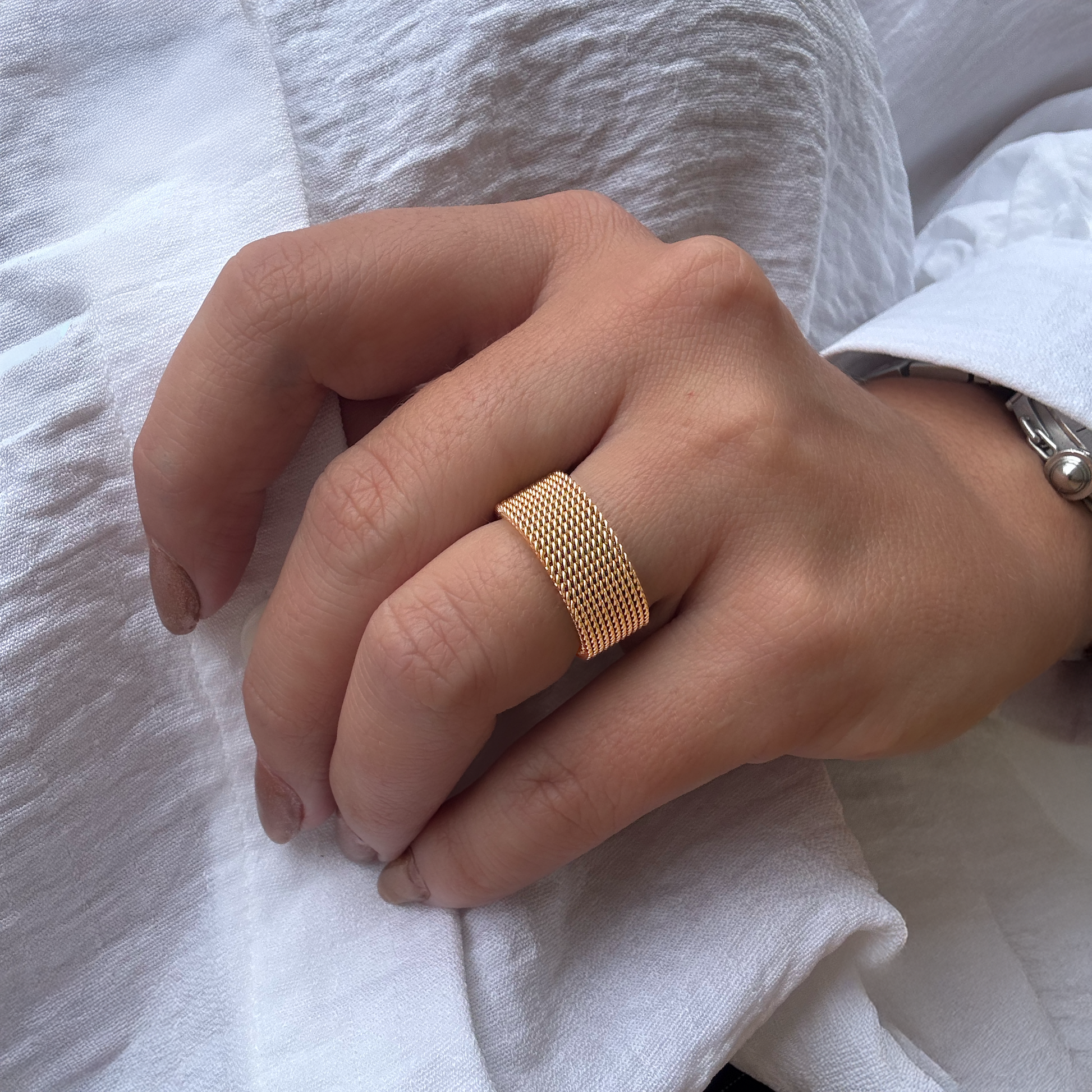 Eva Ring