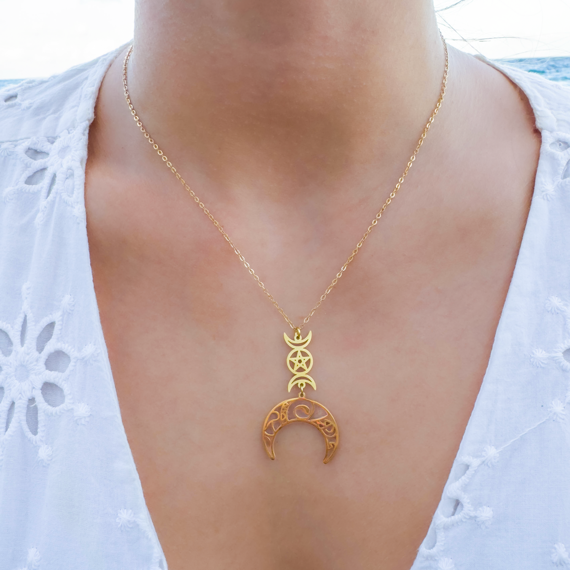 Femininity Moon Necklace